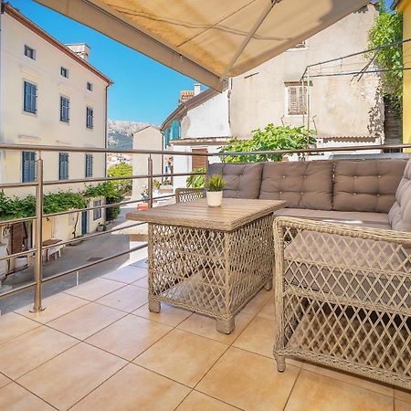 Apartment Porto With Terrace Baska  Exterior photo