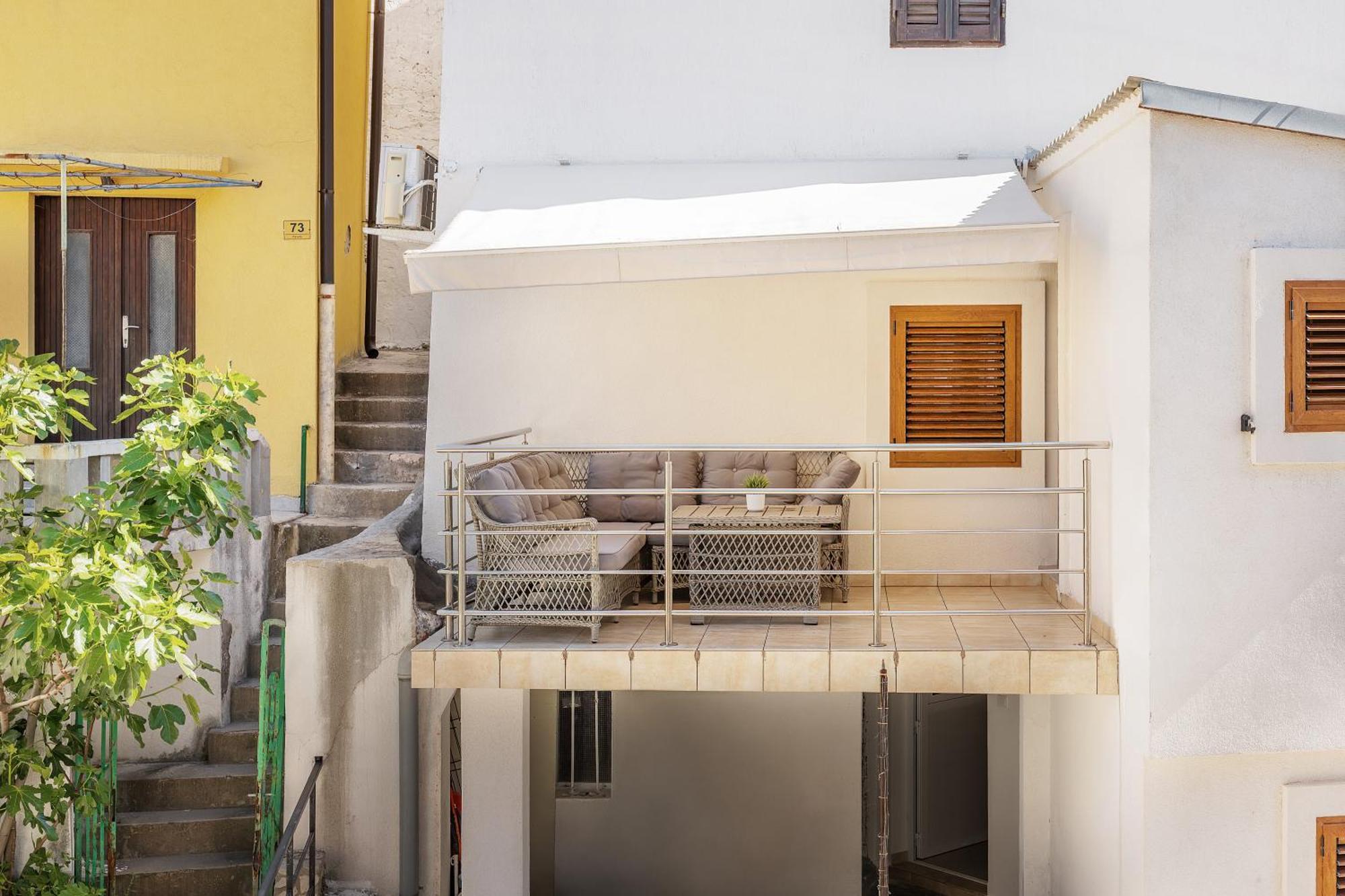 Apartment Porto With Terrace Baska  Exterior photo