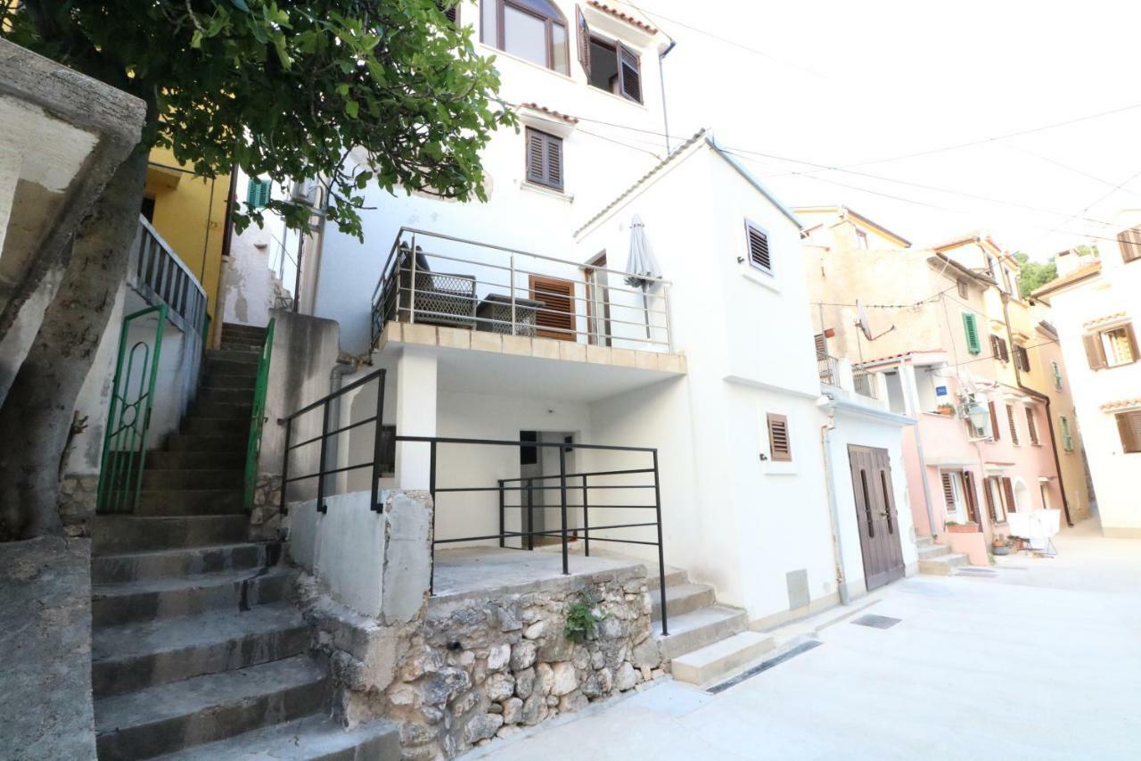 Apartment Porto With Terrace Baska  Exterior photo